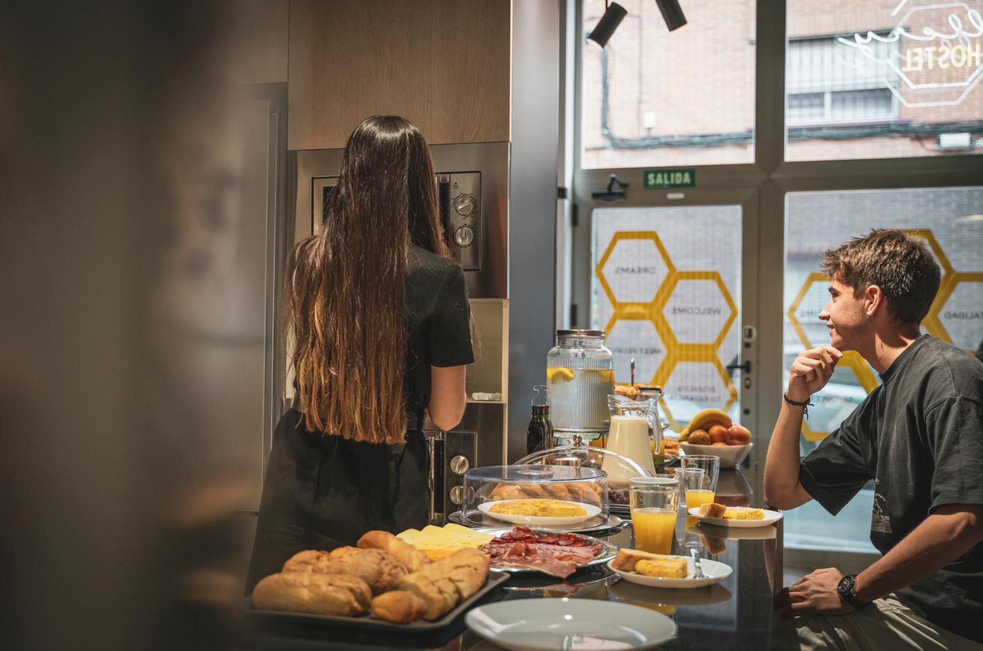 Gallery Hostel Madrid Residencia Εξωτερικό φωτογραφία